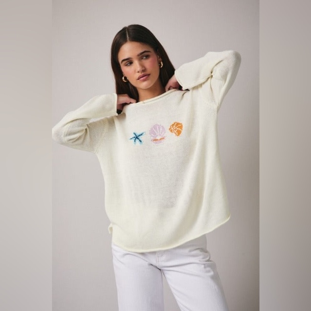 Coastal Seashell Lightweight Knit Sweater - Sunday Edition
